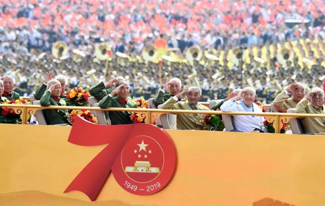 国庆阅兵方阵解说词——荣耀与力量的展现,国庆阅兵方阵,荣耀与力量的璀璨展现