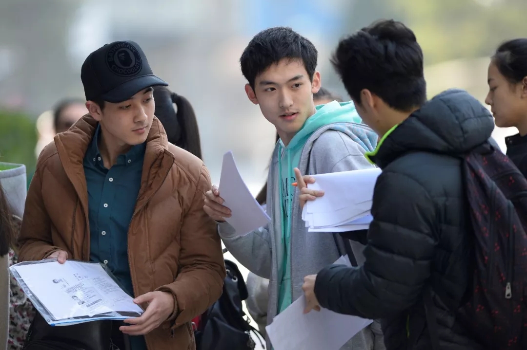 刘伯温三肖精选一肖,智慧背后的传奇故事,刘伯温智慧传奇,三肖精选一肖背后的故事