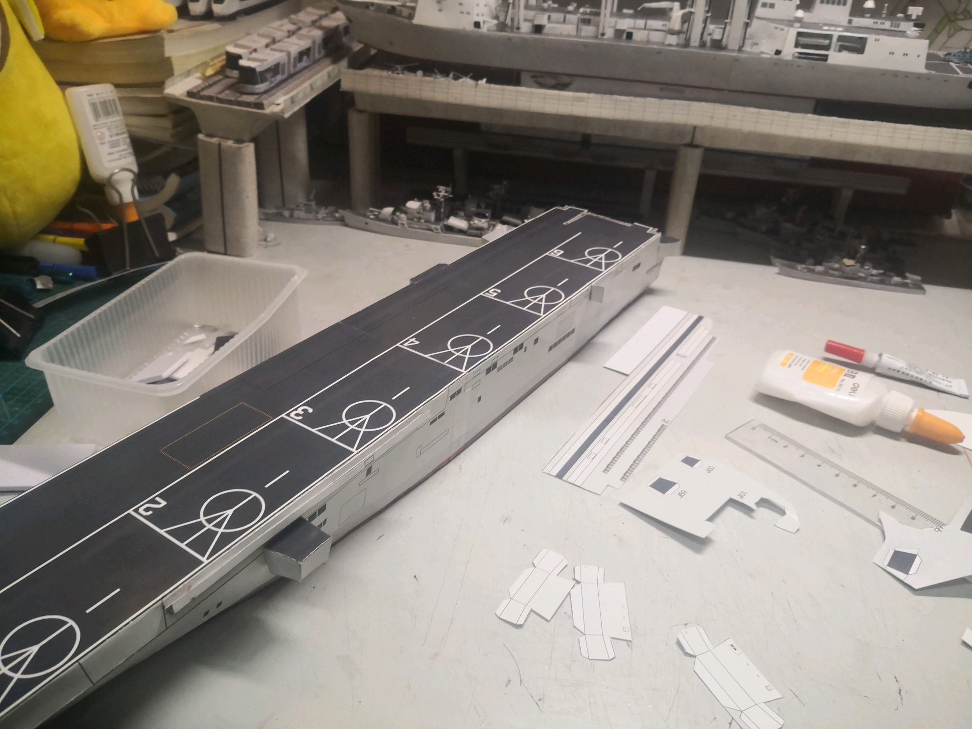 如何制作航母模型,航母模型的制作指南