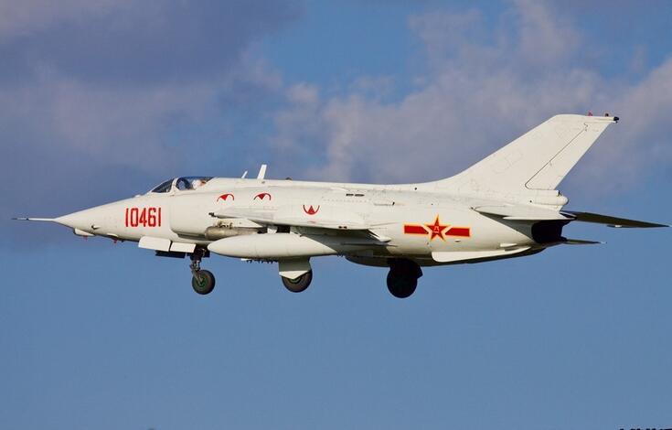 强5攻击机后视图，历史、设计与战斗能力的独特视角，强5攻击机后视图，历史、设计与战斗能力的独特透视