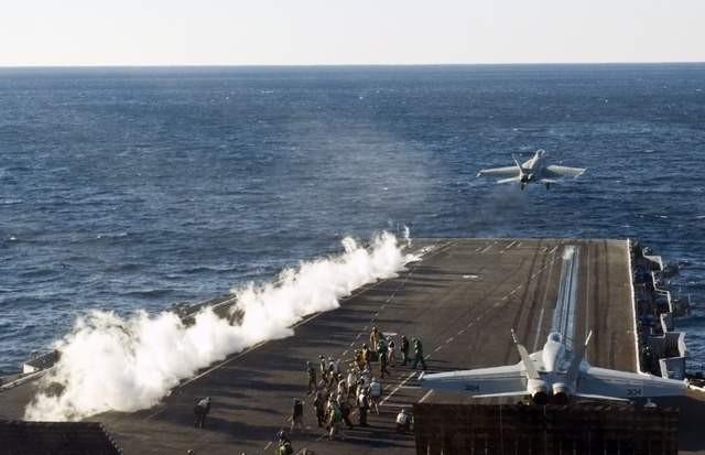 直升机起飞的原理是什么,直升机起飞的原理揭秘