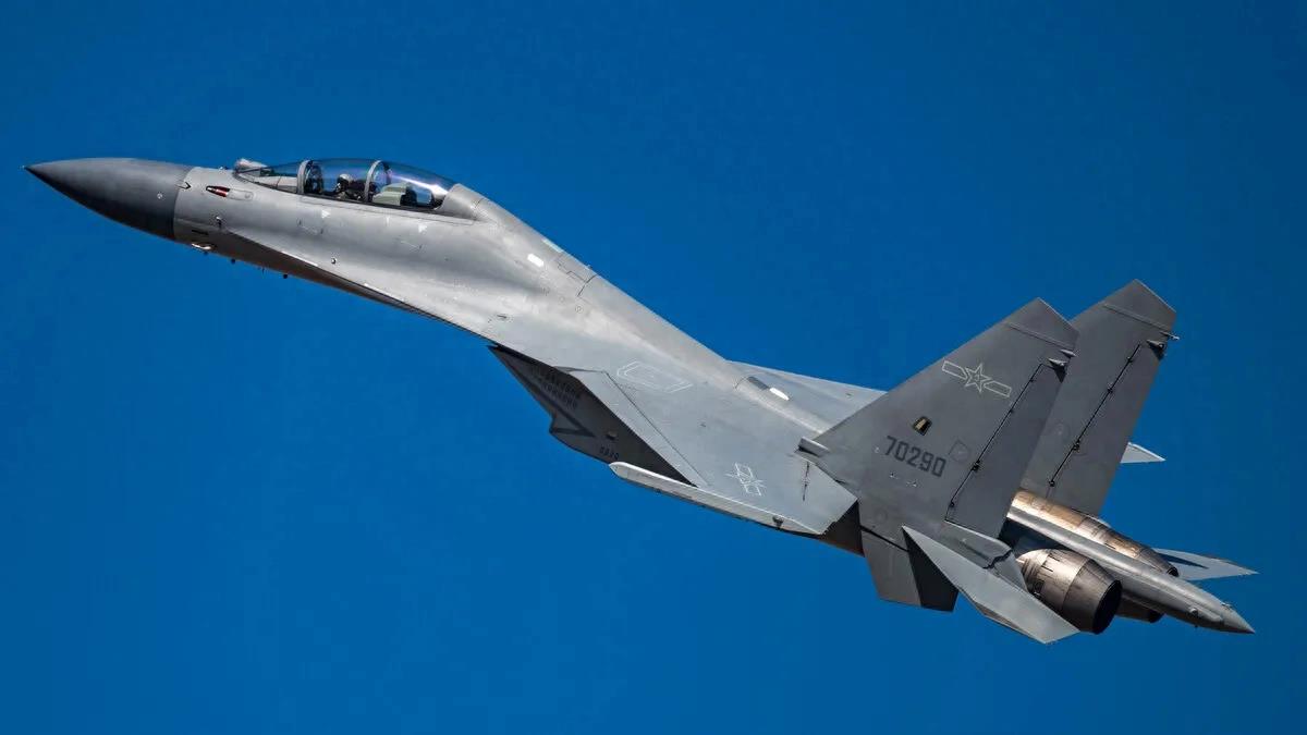 歼-16战斗机的性能指标，空中霸主的技术细节，歼-16战斗机性能揭秘，空中霸主技术细节探究