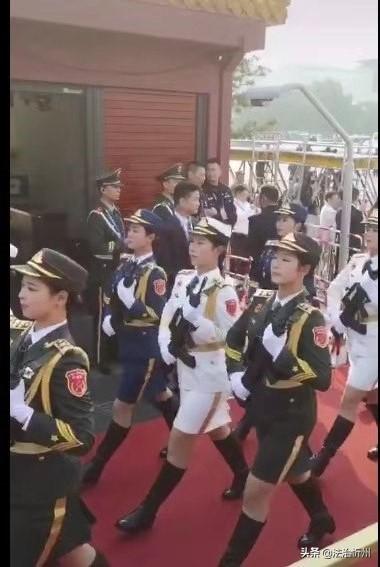 国庆阅兵方阵震撼段视频，展现国家力量与荣耀，国庆阅兵方阵震撼视频，展现国家力量与荣耀时刻