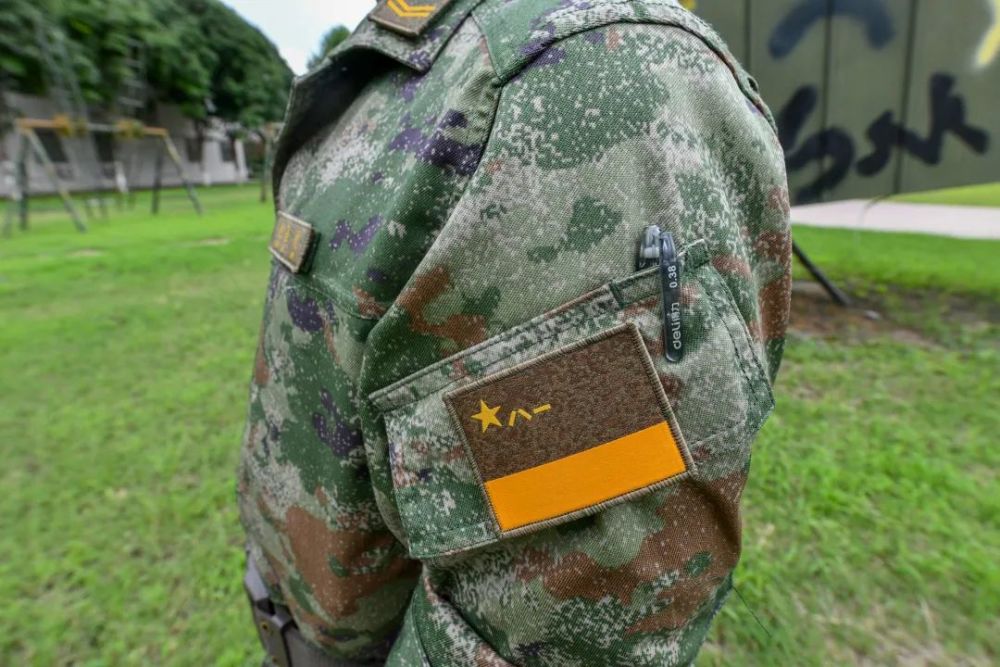 星空迷彩军装,荣耀与力量的象征,星空迷彩军装,荣耀与力量的交汇点