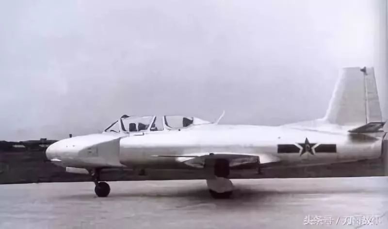 中国歼击机歼-31首飞纪实,翱翔天际的壮丽瞬间,中国歼-31首飞纪实,翱翔天际的壮丽瞬间