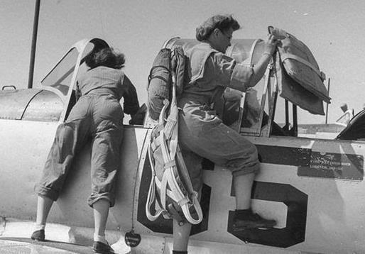 美国目前最先进的战斗机,F-35闪电II战斗机,美国顶尖战机,F-35闪电II实战解析