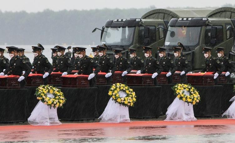 致敬在韩志愿军烈士,英勇无畏,永垂不朽,致敬韩志愿军烈士,英勇无畏,精神永垂不朽