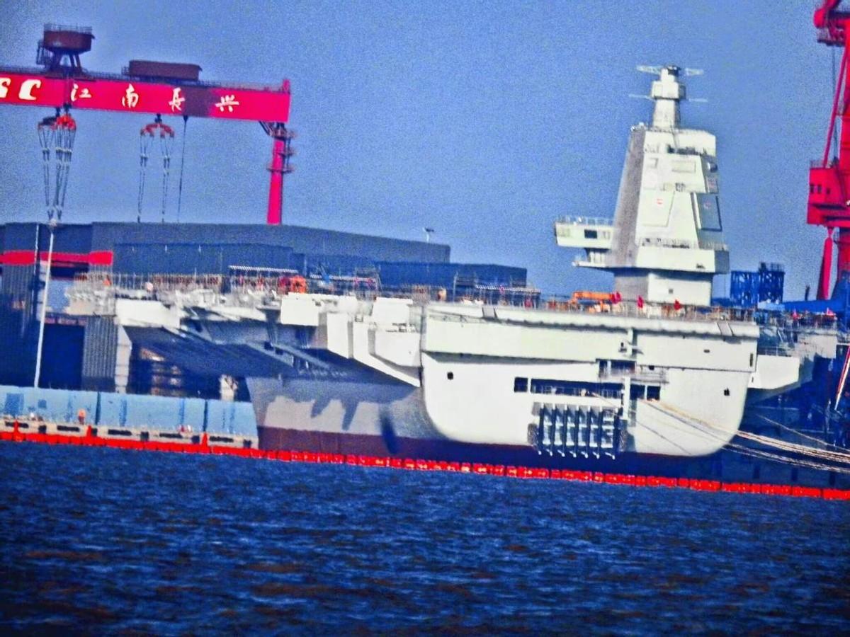 山东舰航母排水量有多大?揭秘中国海军巨舰的磅礴力量,揭秘山东舰航母的磅礴力量,排水量究竟有多大?