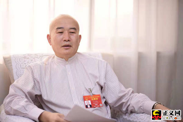 丁小兵的故事,坚毅与奉献的传奇,丁小兵,坚毅与奉献的传奇人生