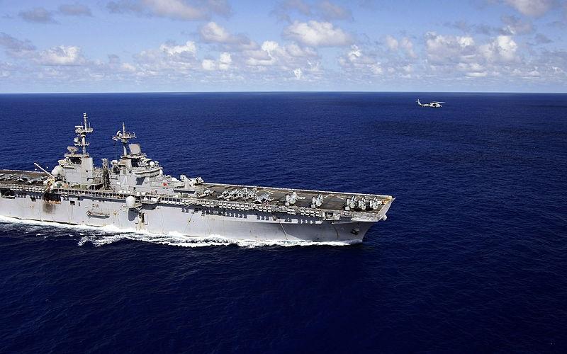 黄蜂级两栖攻击舰搭载量研究,强大的战斗力与多功能性,黄蜂级两栖攻击舰的搭载量与战斗力及多功能性研究