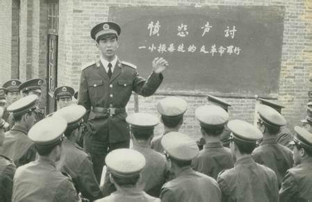 丁晓兵将军，军中楷模，淡泊金钱，丁晓兵将军，军中楷模，金钱淡泊者