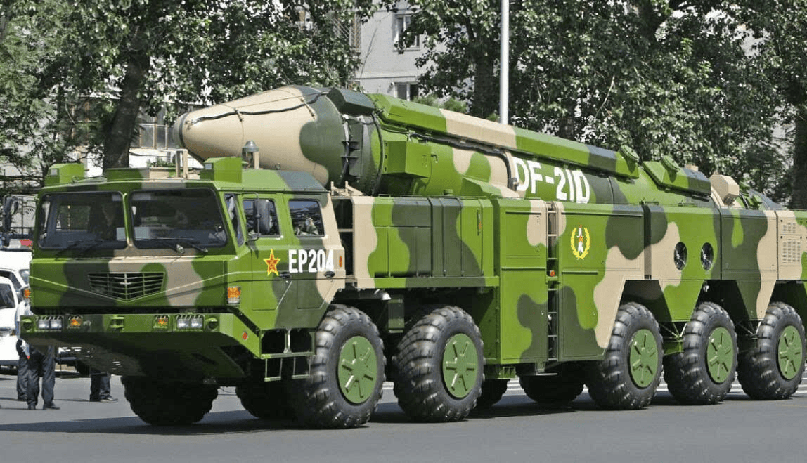 东风21D导弹发射,揭示强大实力与战略威慑力量,东风21D导弹展示强大实力与战略威慑力量,新一轮军事技术里程碑