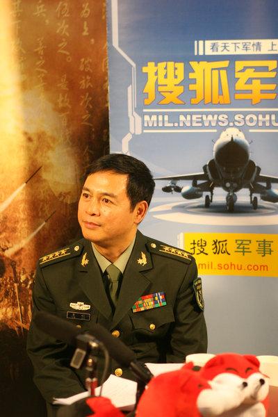 军事男主持人,英勇与智慧的化身,军事男主持人,英勇与智慧的象征