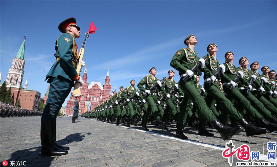 胜利日大阅兵的开始时刻,历史与荣耀的重现,胜利日大阅兵启幕,历史与荣耀的重现