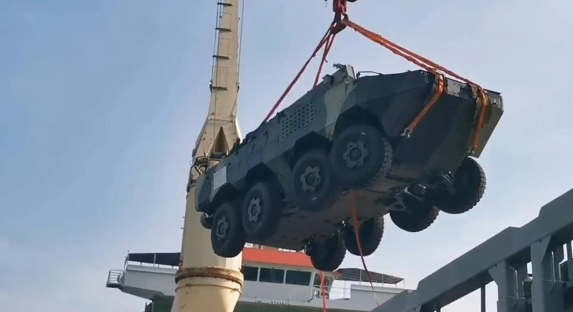 中美陆军装备对比与发展趋势分析,中美陆军装备对比与发展趋势深度剖析