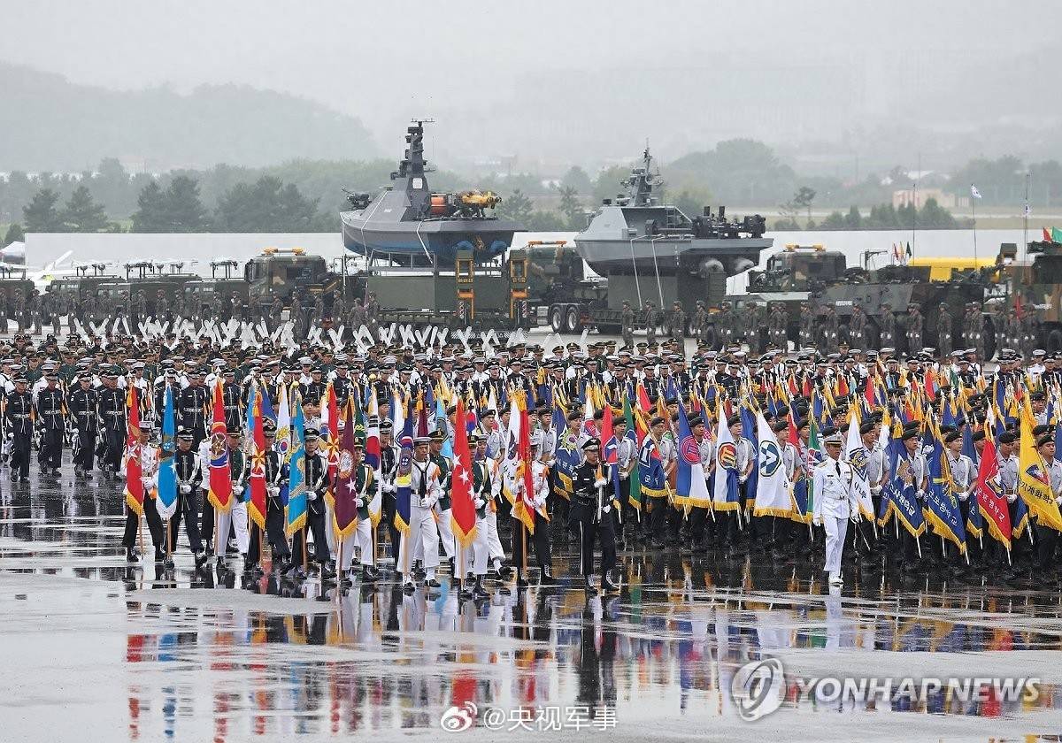 韩国国庆阅兵，展现力量与荣耀的时刻，韩国国庆阅兵，力量与荣耀的展示时刻