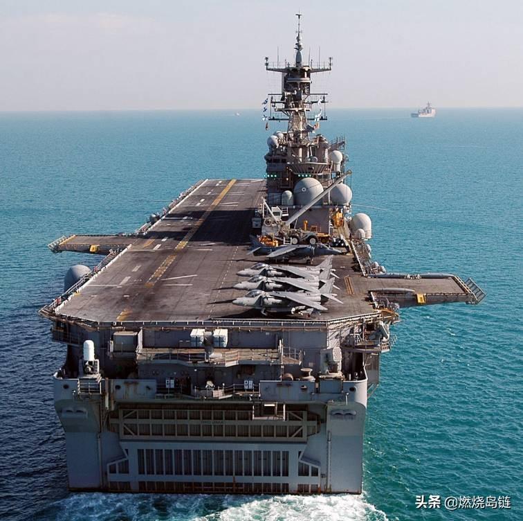 黄蜂级两栖攻击舰的发展历程,黄蜂级两栖攻击舰的崛起之路