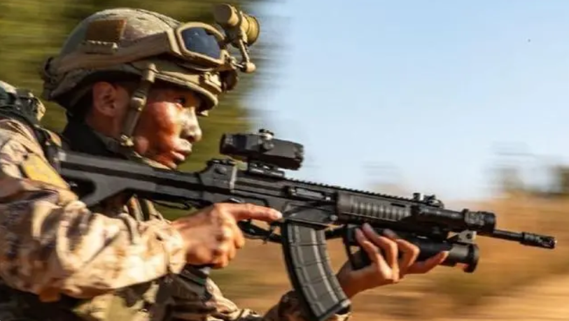 中国陆军现代化进程中的关键一步,95式步枪装备到部队的时间节点研究,中国陆军现代化进程,95式步枪装备部队的时间节点解析