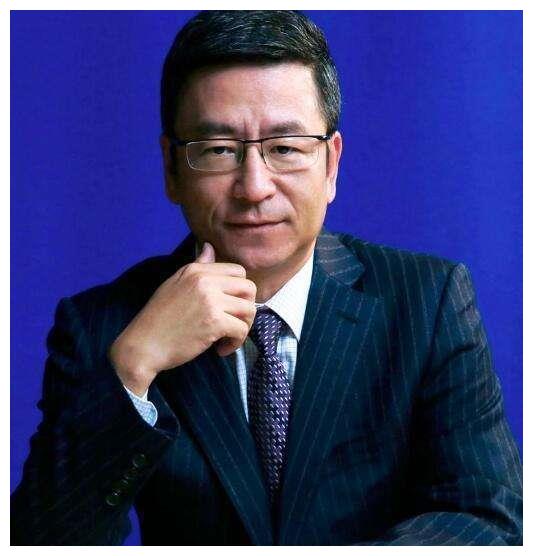 白岩松新闻周刊,深度解读时事热点,传递真实声音,白岩松新闻周刊,时事热点深度解读,传递真实声音的力量