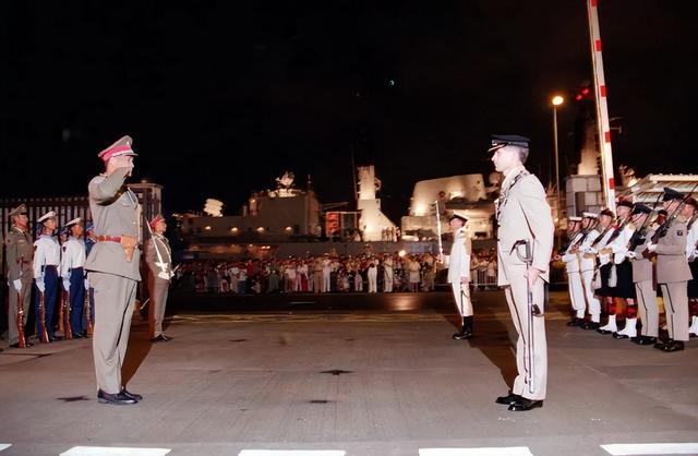 香港英式阅兵，传统与现代的交融，香港英式阅兵，传统与现代的华丽交融