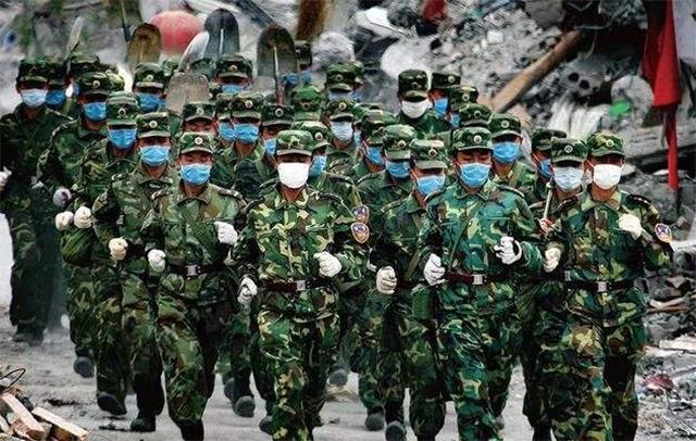 空降兵第十五军,英勇无畏,锐不可挡,空降兵第十五军,英勇无畏,锐不可挡的战斗力量