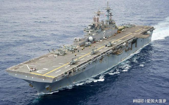 黄蜂级两栖攻击舰的搭载能力,现代海军力量的重要支柱,黄蜂级两栖攻击舰的搭载能力,现代海军力量的核心支柱