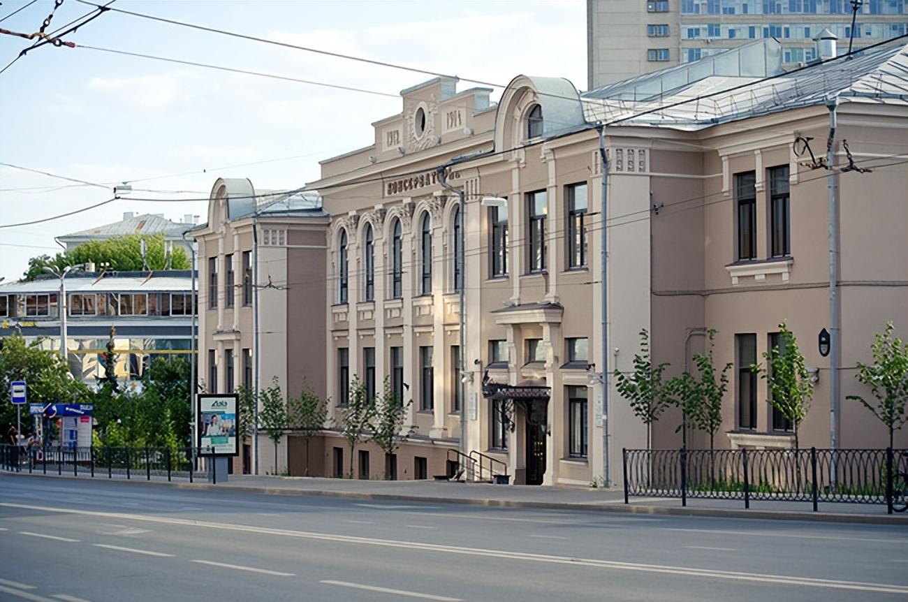 俄罗斯留学一年费用详解，俄罗斯留学一年费用全面解析