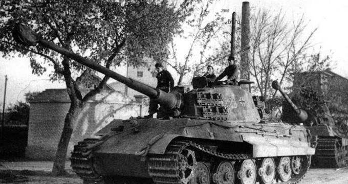 德国虎式战车，战争中的钢铁巨兽，德国虎式战车，战争中的钢铁巨兽霸主