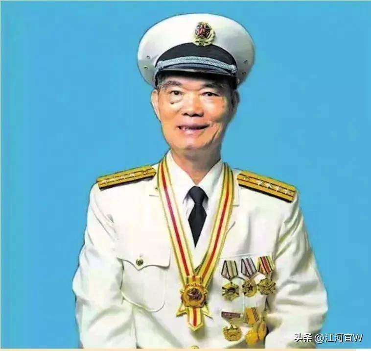 荣耀的印记，十三位八一勋章获得者的辉煌历程，荣耀印记，十三位八一勋章获得者的辉煌人生之旅