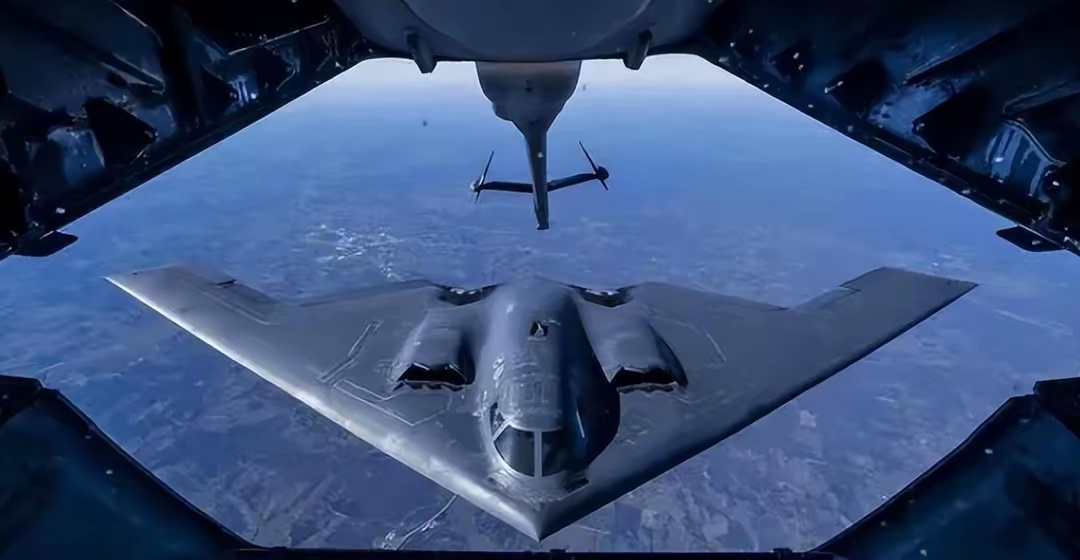 军事直播间揭秘幽灵轰炸机，空中霸主的新时代风采，军事直播间揭秘，幽灵轰炸机展现空中霸主新时代风采
