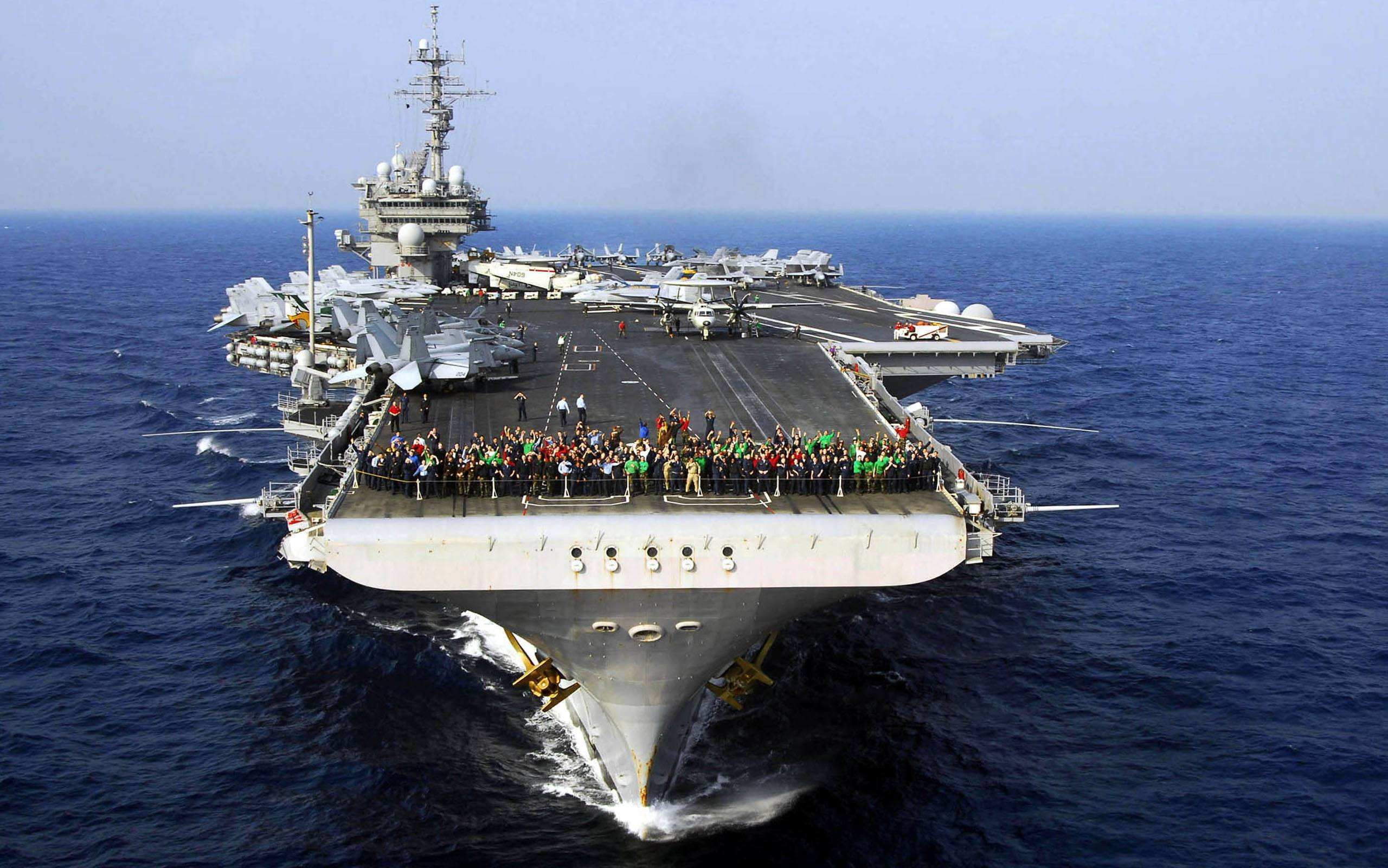 航母多少万吨,是指排水量吗?,航母排水量与吨位解析,排水量决定航母多少万吨?