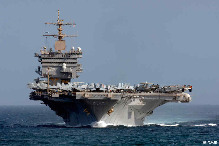航母多少万吨,是指排水量吗?,航母排水量与吨位解析,排水量决定航母多少万吨?