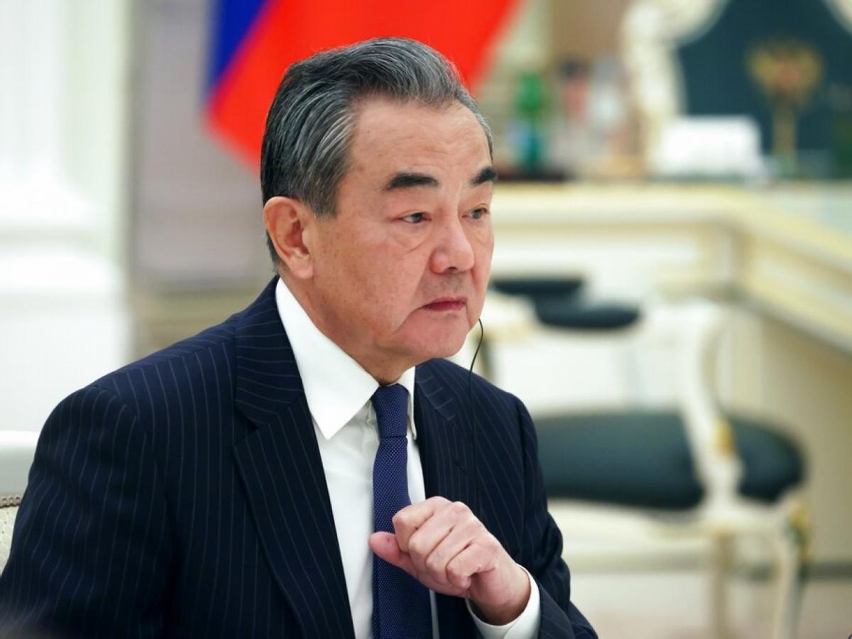 谁当年反对买航母,历史与现实的思考,谁当年反对买航母?历史与现实的深度思考