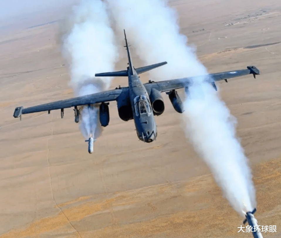 揭秘A-10攻击机开火视频全过程,力量与勇气的完美结合,A-10攻击机开火全过程揭秘,力量与勇气的巅峰展现