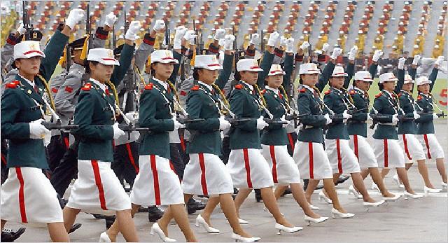 韩国阅兵正步,传统与现代的交融,韩国阅兵仪式,传统与现代的步伐交融