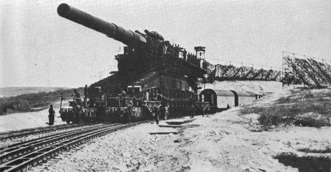 古斯塔夫巨炮与战舰,铁与火的较量,古斯塔夫巨炮与战舰,铁与火的激烈较量