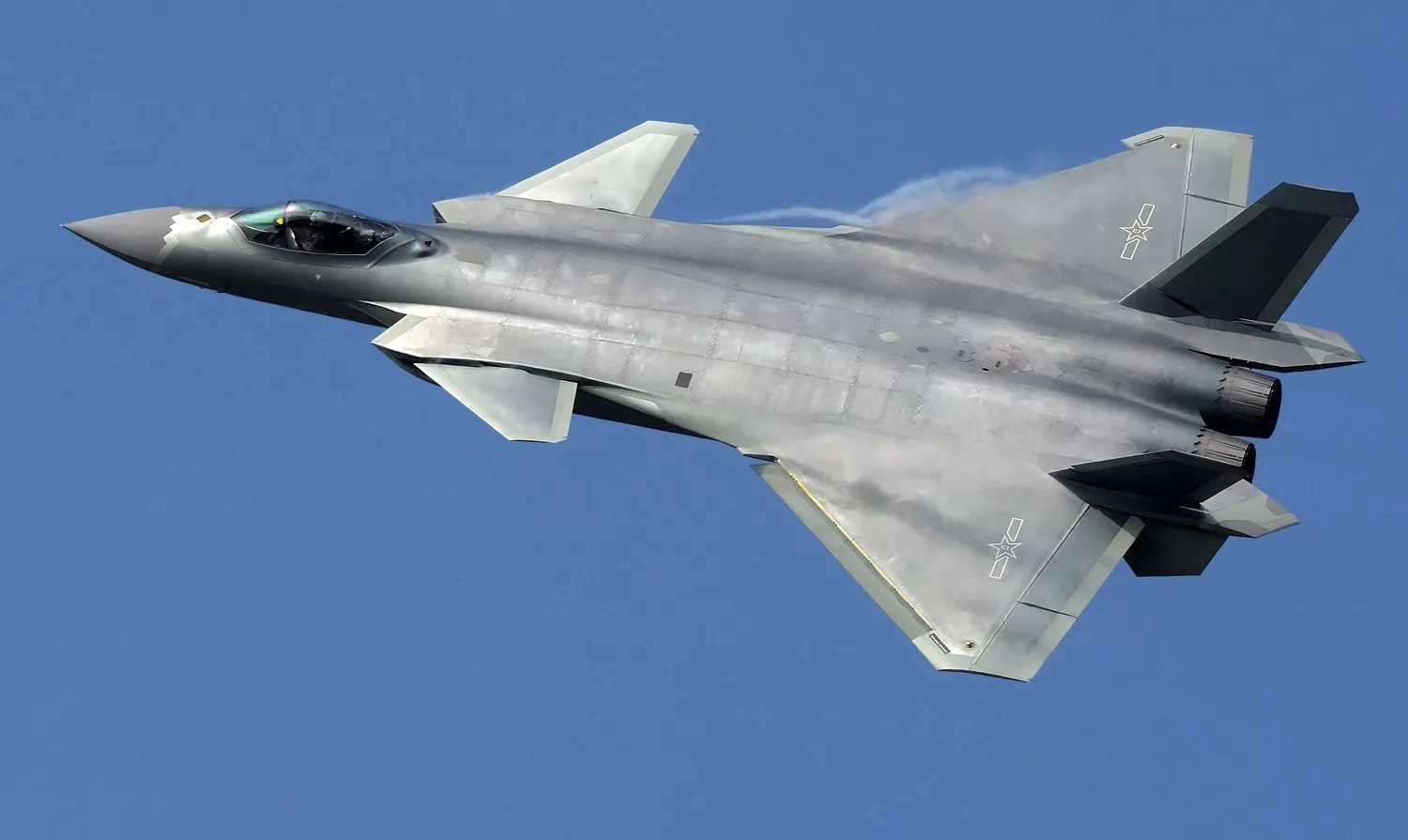 歼八B飞机,中国航空工业的骄傲,歼八B飞机,中国航空工业的辉煌骄傲