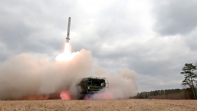 乌克兰遭遇导弹袭击,挑战与应对,乌克兰遭遇导弹袭击,挑战与应对策略