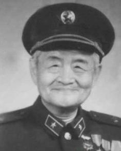 中国人民解放军军长,职责、挑战与荣耀,中国人民解放军军长,职责、挑战与荣耀之路