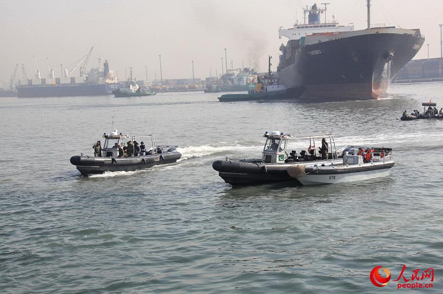 中巴军演快讯，深化合作，共筑安全防线，中巴军演深化合作，共筑安全防线