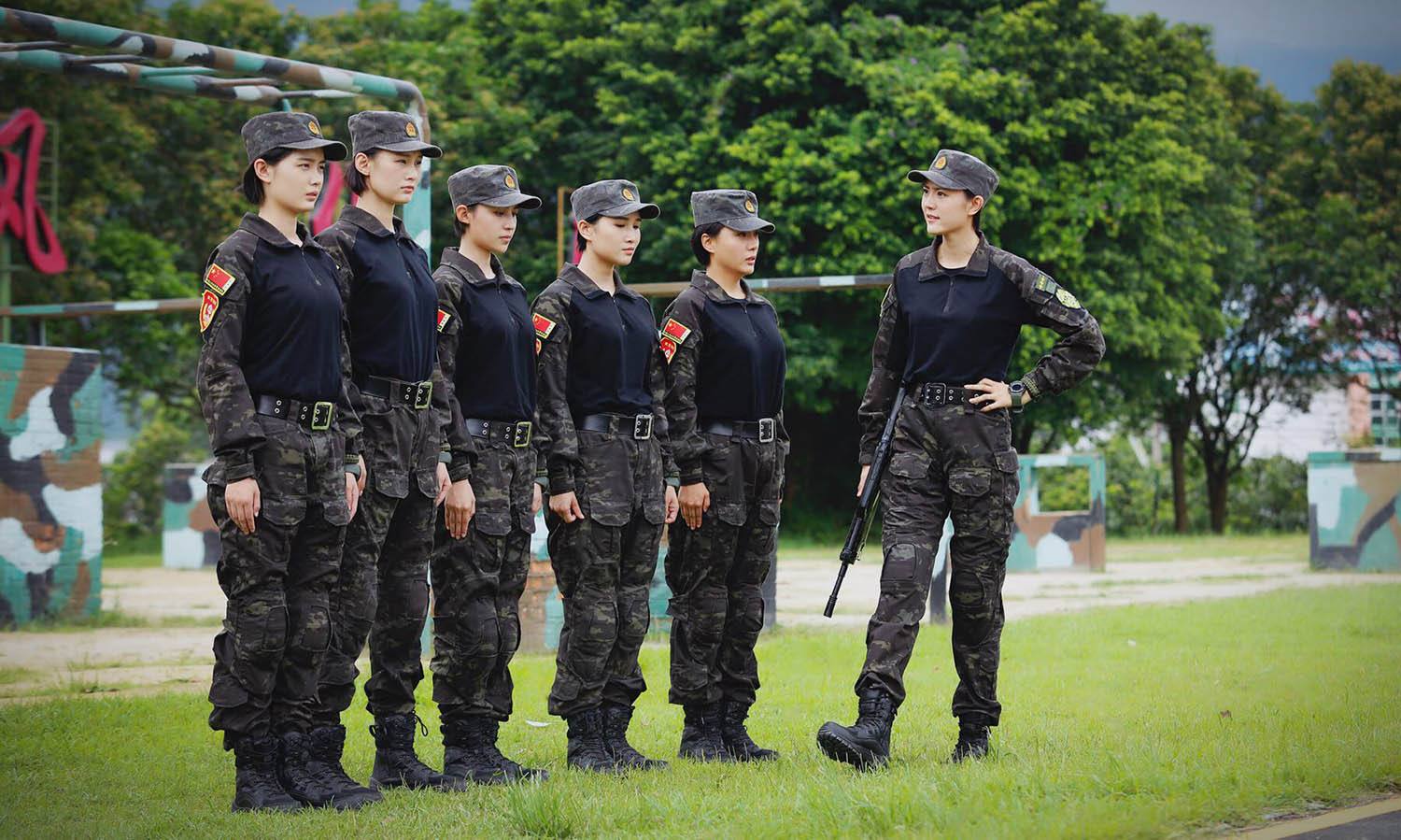 中国女特种兵,勇武之乎,智慧之光,中国女特种兵,勇武智慧,光芒四射