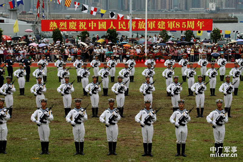 香港阅兵风采,展现时代精神与力量,香港阅兵展现时代精神与力量风采