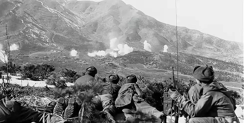 中国人民志愿军军魂，英勇无畏，永垂不朽，中国人民志愿军军魂，英勇无畏，精神永垂不朽