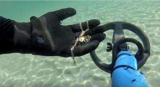 潜水打捞,探索深海的奥秘与责任,深海探索之旅,潜水打捞的奥秘与责任