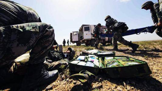 人民解放军第21集团军，英勇无畏，忠诚担当，人民解放军第21集团军，英勇无畏，忠诚担当的战士精神风采