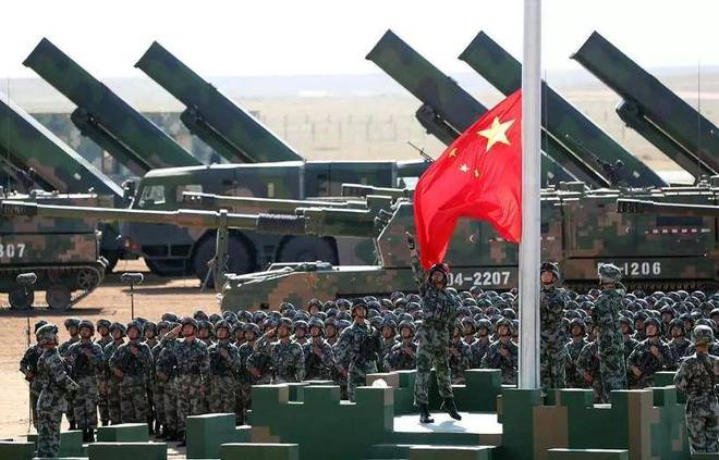 阅兵方阵里的荣耀时刻,阅兵方阵中的荣耀瞬间