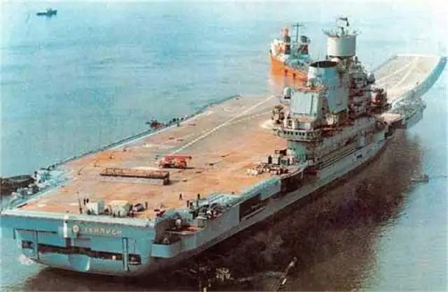 瓦良格号与巨额保证金背后的故事，瓦良格号与巨额保证金揭秘，背后的故事浮出水面