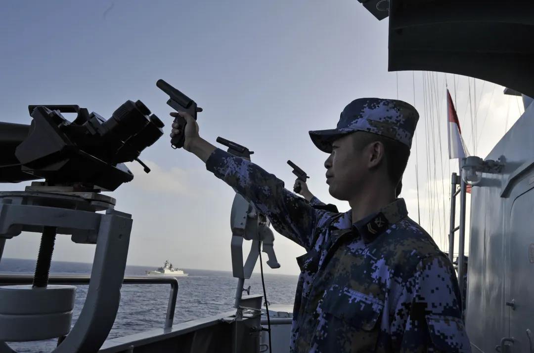 亚丁湾护航，中国海军舰队的壮丽征程，中国海军舰队亚丁湾护航壮丽征程纪实