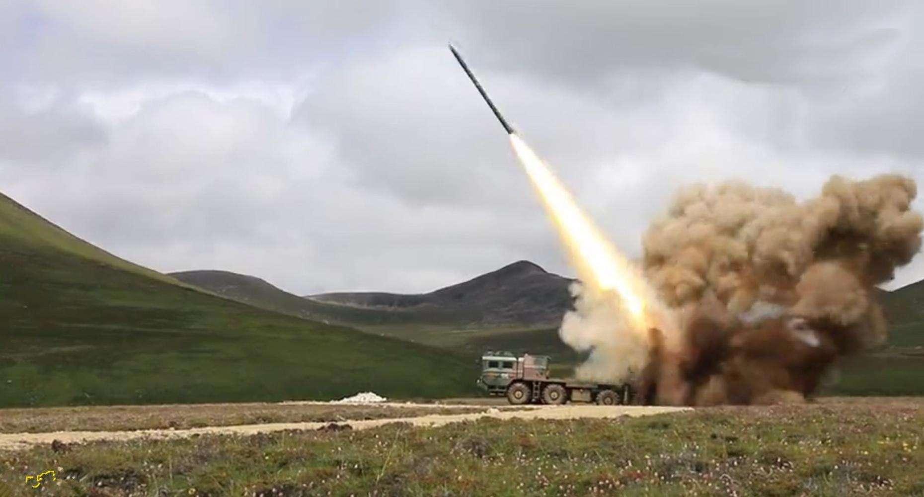 PHL-300火箭炮,中国国防力量的璀璨明珠,PHL-300火箭炮,中国国防力量的耀眼明珠