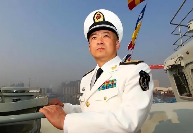 舰长是什么级别的干部,职责、等级与地位,舰长职责、等级与地位详解,海军干部级别解析